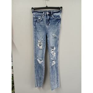 Flying Monkey distressed skinny jeans in a light acid wash size 0 24 inch waist